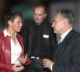 B_1201_AniCampus_Meg_Zi_Hu