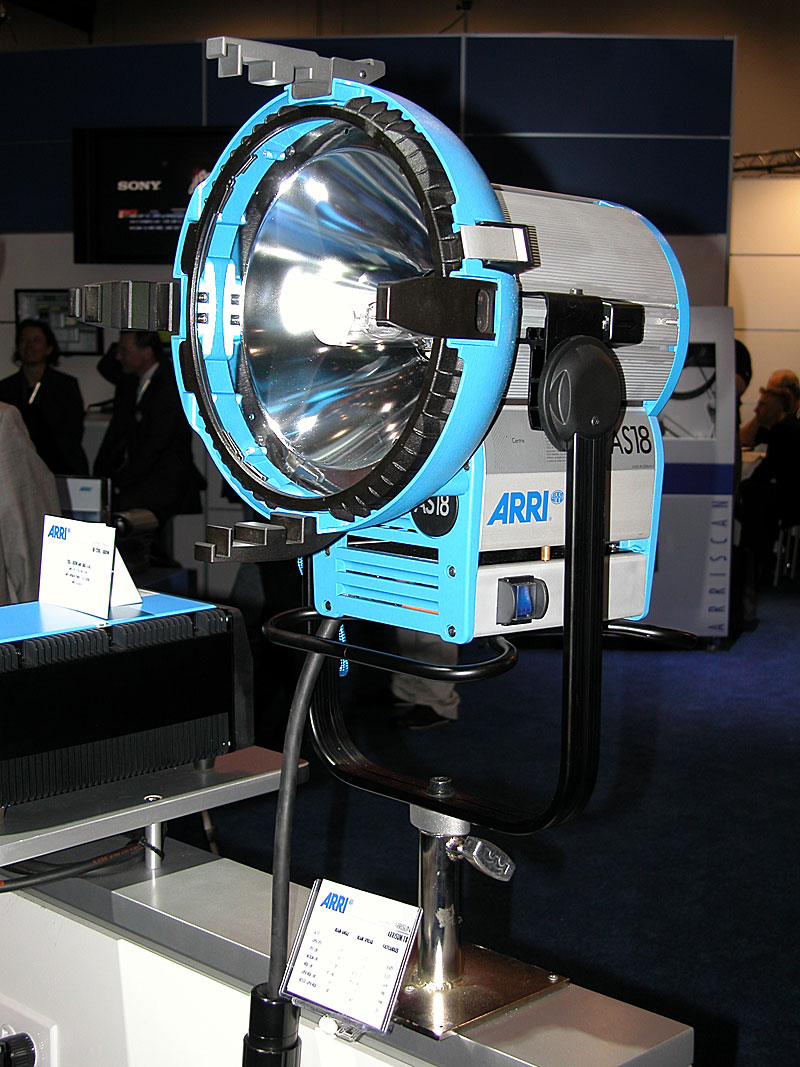 B_NAB09_ARRI_AS18