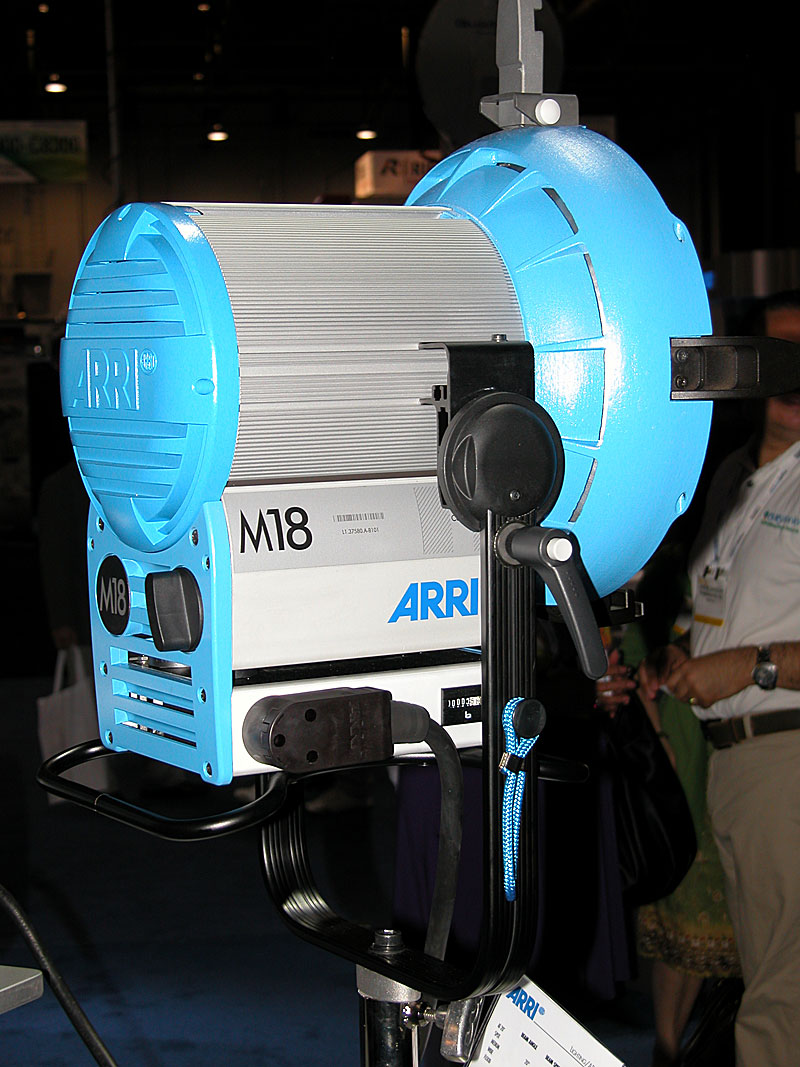 B_NAB09_ARRI_M18