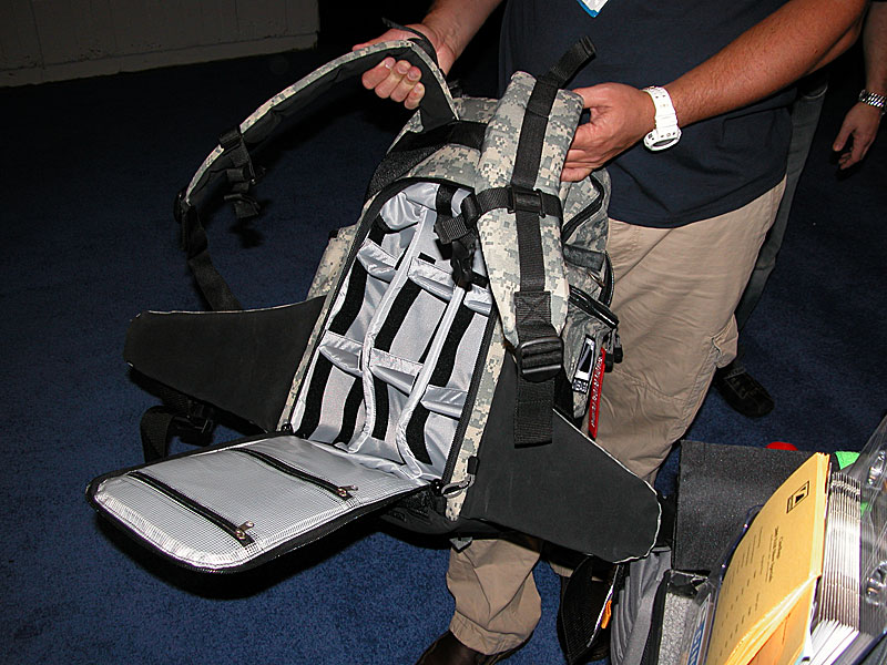 B_NAB09_CINEBAGS