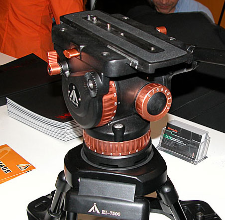 B_NAB09_EImage7103H