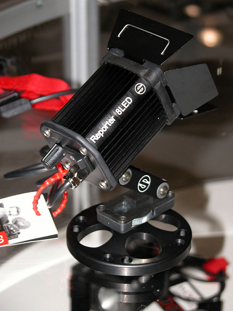 B_NAB09_Sachtler8LED