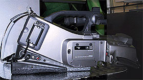B-1100_Pana_AGDVC15