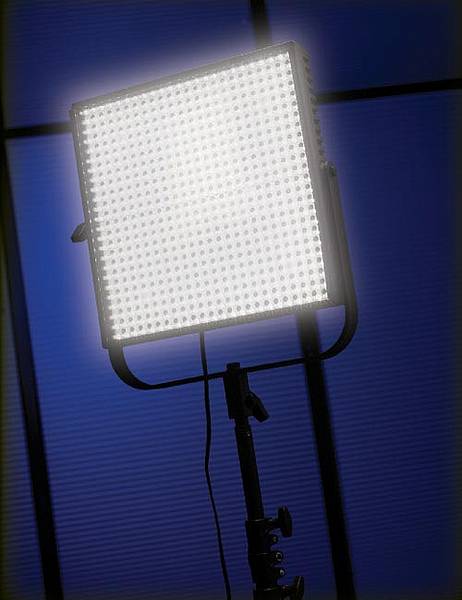 B_0109_Litepanels_front