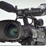 JVC: Quicktime-Schultercamcorder GY-HM700