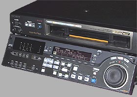 B_1001_Sony_HDWM2000