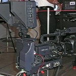 IBC2007: Studiozubehör für HDV-Camcorder, neue Monitore bei JVC