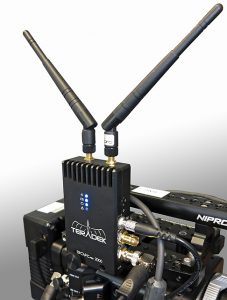 B_0816_Band_Teradek_Bolt-2000_1