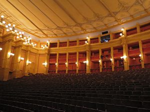 B_0816_Bayreuth_Saal_Logen_1