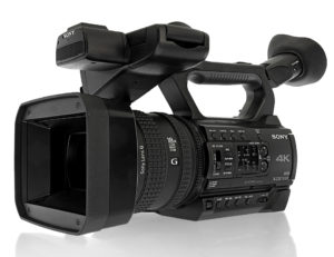 Camcorder Sony PXW-Z150, Totale von links vorn