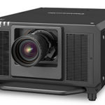 Leuchtstarker Laser-Projektor von Panasonic verfügbar