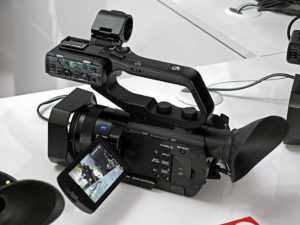 Sony, 4K-Handheld, Camcorder, HXR-NX80