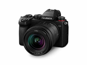 Lumix S5