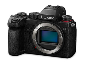 Lumix S5