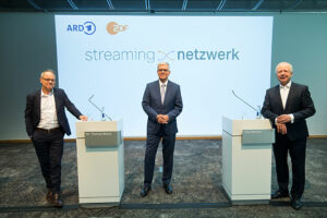 ©ZDF/Ralph Orlowski, SWR-Intendant Prof. Kai Gniffke, ZDF-Intendant Dr. Thomas Bellut und ARD-Vorsitzender Tom Buhrow, Mediathek