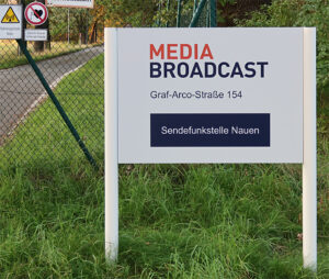 Media Broadcast, Schild, Nauen, © Nonkonform