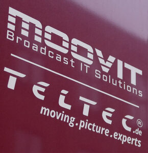 MoovIT, Teltec, Schild