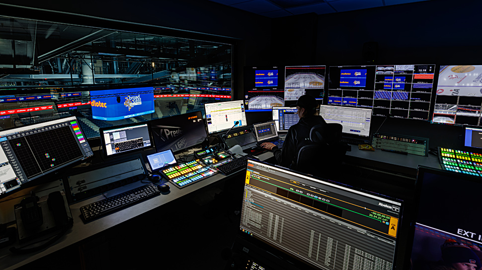 Skyfox live stream deals