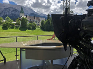 G7-Gipfel, Übertragungswagen, Aufsagerposition am Schloss für den WDR, © Roy Singer