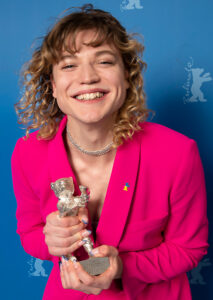 Berlinale 2023, Preisträger, Thea Ehre, © Berlinale/Alex Janetzko