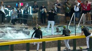 Marshall, Arizona Diamondbacks, Pool, Screenshot, © Arizona Diamondbacks