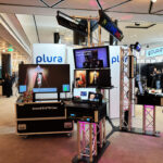 ©Plura